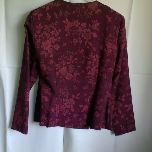 Sag Harbor deep rose flowered jacket size 8P - Picture 3 of 5